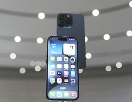 横山Apple维修站分享买iPhone15还是华为Mate60 